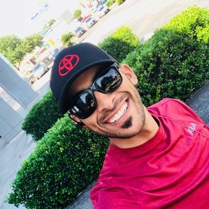 Meet your Posher, Qasim